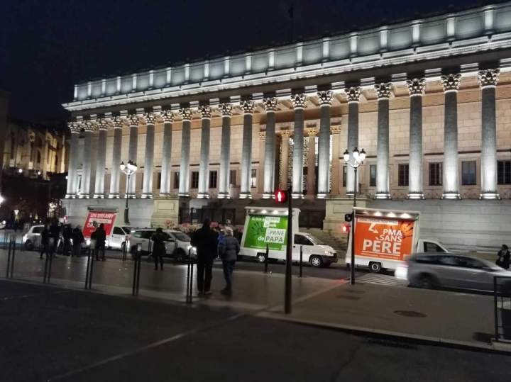 Solutions de communication mobile avec camion France