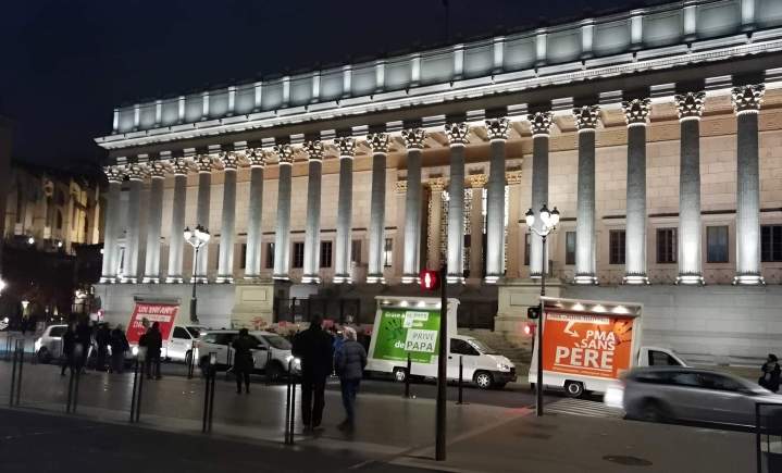Location de camion pour campagnes publicitaires France