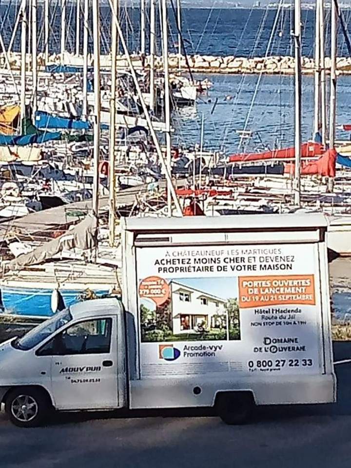 Location de camion pour campagnes publicitaires France