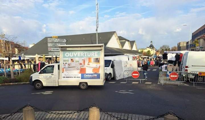 Location de camion pour campagnes publicitaires France